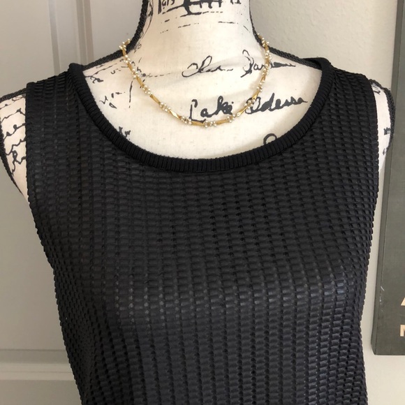 💕Calvin Klein Black No Sleeve Top💕 - Picture 3 of 8